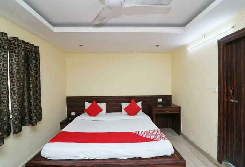 غرفة قياسية, Vaccinated Staff- Oyo 45540 Prakash Inn