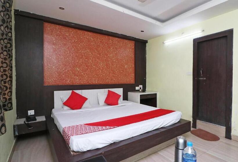 غرفة قياسية, Vaccinated Staff- Oyo 45540 Prakash Inn