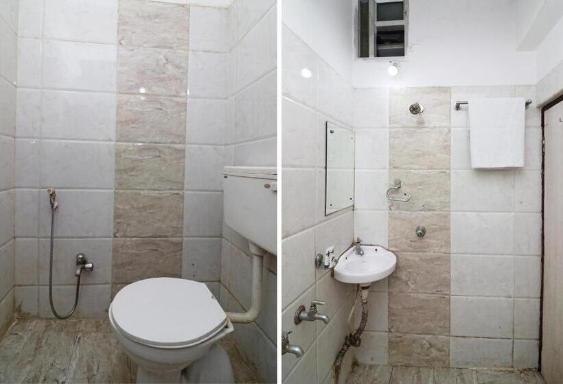 غرفة قياسية, Vaccinated Staff- Oyo 45540 Prakash Inn