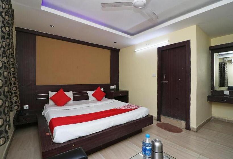 غرفة قياسية, Vaccinated Staff- Oyo 45540 Prakash Inn