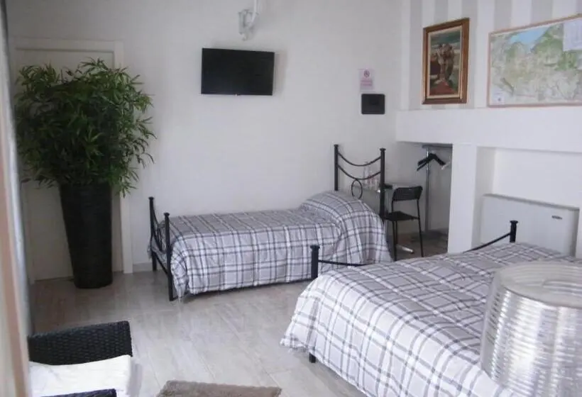スタンダードトリプルルーム, Villa Franca Casa Vacanze