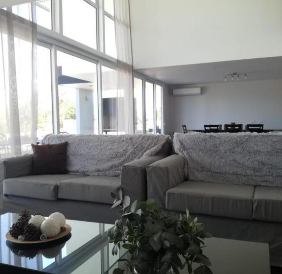 اتاق استاندارد, Suites Del Champaqui