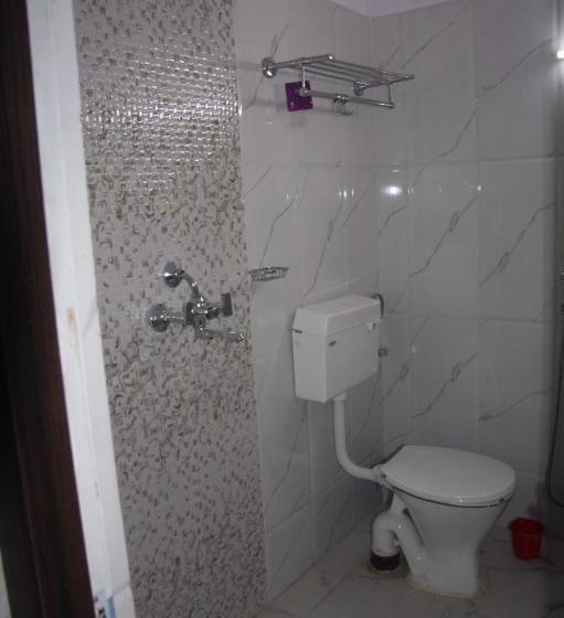 اتاق لوکس, Vajrabodhi Guest House