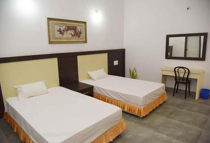 اتاق لوکس, Vajrabodhi Guest House