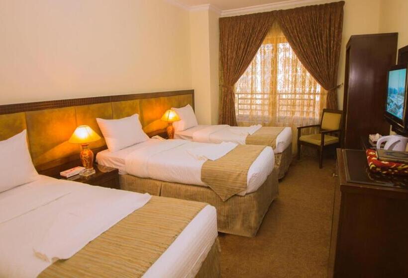 חדר סטנדרט לארבעה, Al Zahra