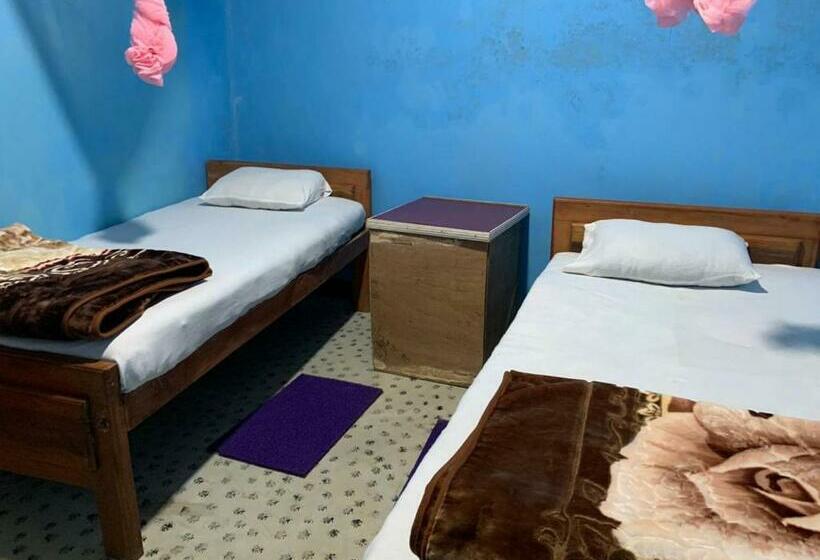 スタンダードルーム, Hello Super Hostel