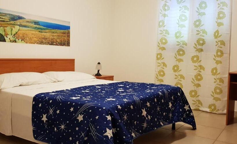 דירת חדר, Catona House