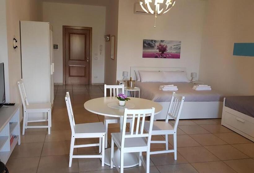 סטודיו סטנדרט, מיטה זוגית, Catona House