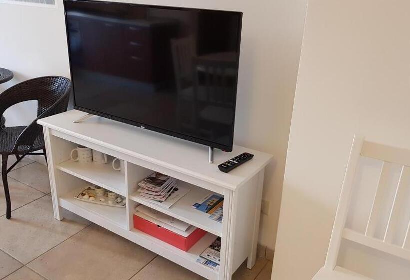 סטודיו סטנדרט, מיטה זוגית, Catona House