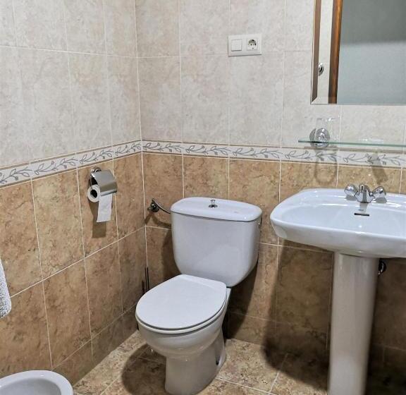 标准单人间, Hostal Madrid I