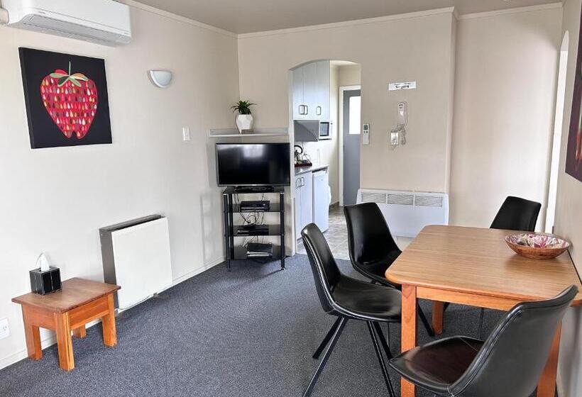 Apartament 2 Dormitoare, Arcadia Motel