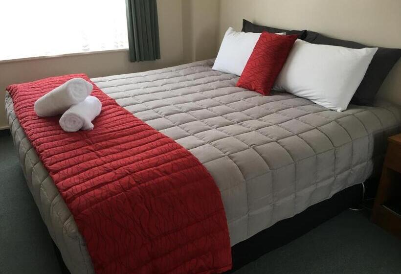 스탠다드 스튜디오, Ascot Oamaru Motel