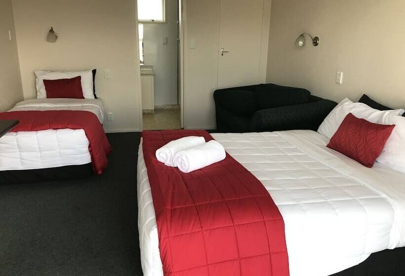 스탠다드 스튜디오, Ascot Oamaru Motel