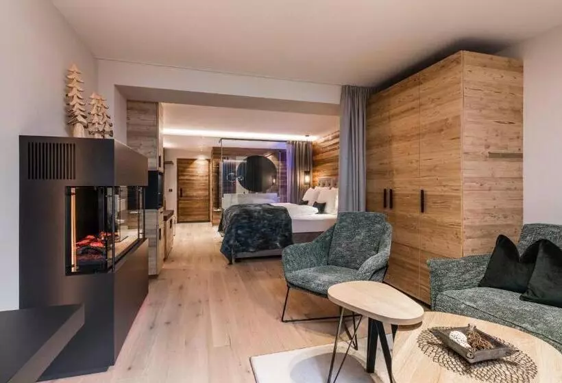 سوئیت جونیور با چشم‌انداز کوهستان, Bad Moos   Aqua Spa Resort