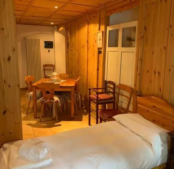 スタンダード4人部屋, Capriolo