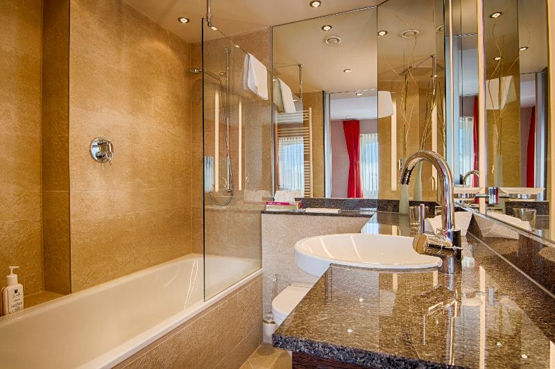 חדר דלוקס, Art Hotel Braun