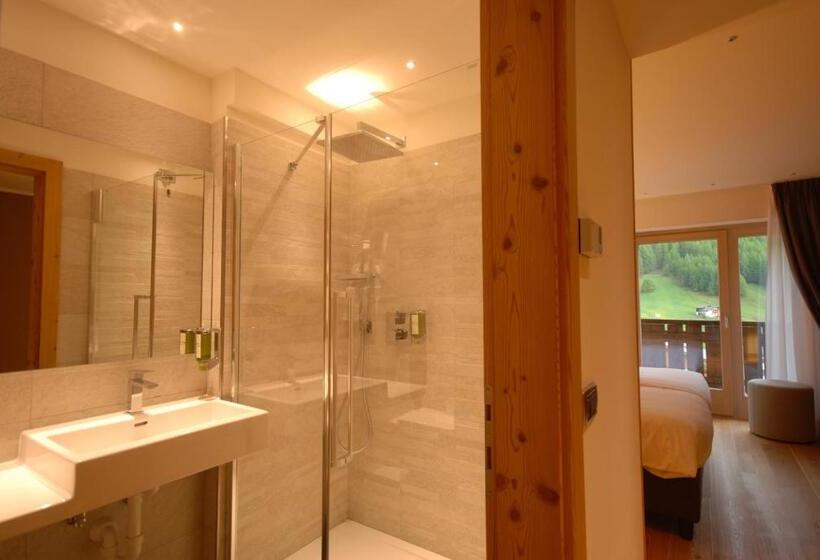 スーペリアールーム, Astoria