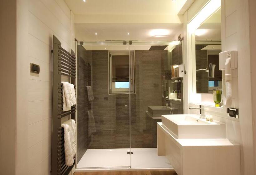 バルコニー付スイート, Astoria