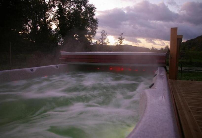 Полулюкс, Auberge De La Durdent