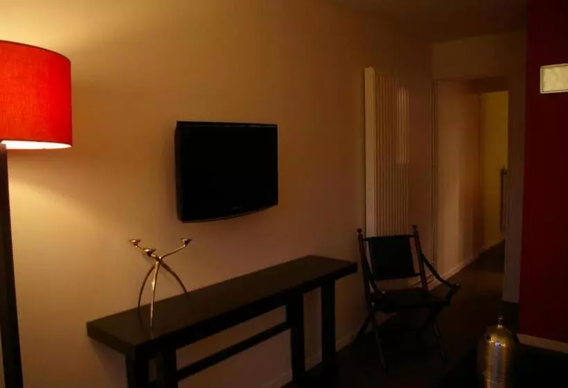 Juniorsviitti Liikuntarajoitteisille, Auberge De La Durdent