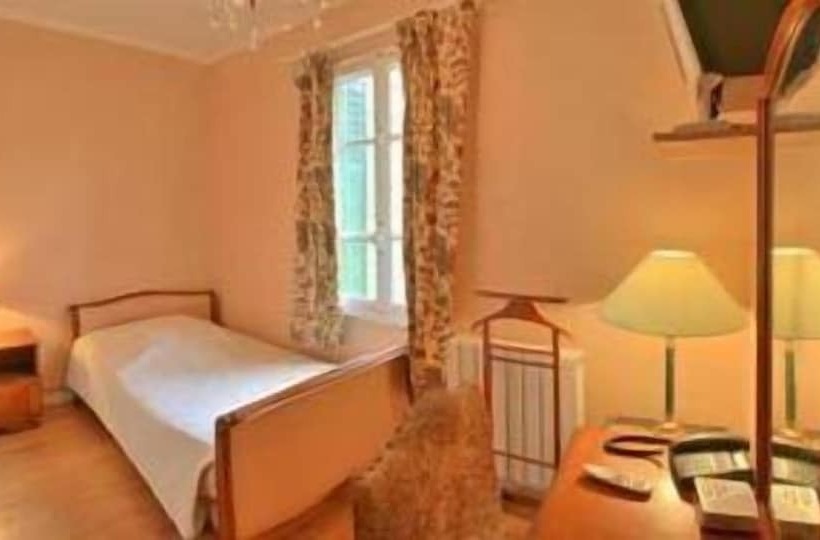 Номер Стандарт, Auberge Des écluses