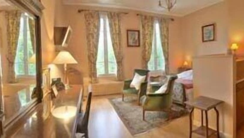 غرفة قياسية, Auberge Des écluses