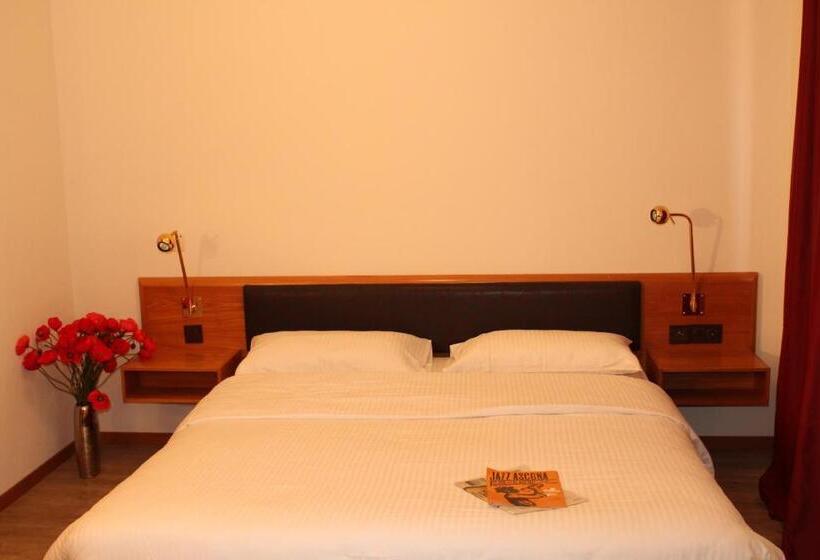 اتاق استاندارد با سرویس بهداشتی مشترک, Casa Annita