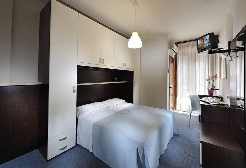 Номер Стандарт Боковой Вид на Море, Danieli