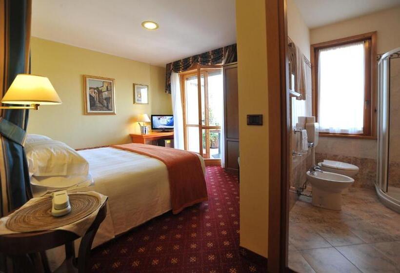 غرفة سوبيريور, Ferrari