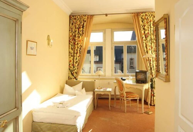 غرفة قياسية فردية, Graf Von Mansfeld