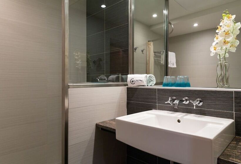 חדר סטנדרט נוף לאגם, Le Jules Verne