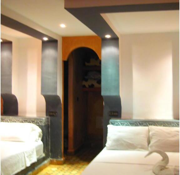 סוויטה משפחתית, Restaurant La Kasbah