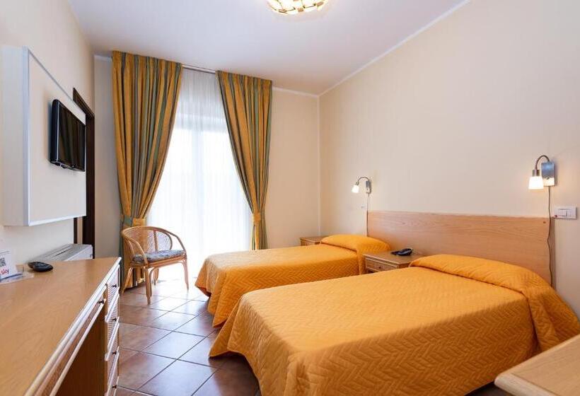 Pokój Standard, Il Ceppo