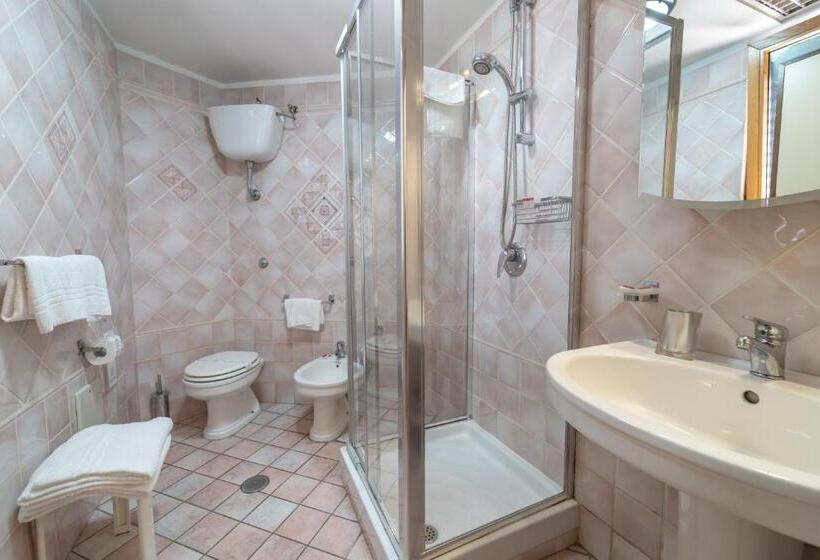 Pokój Standard, Il Ceppo