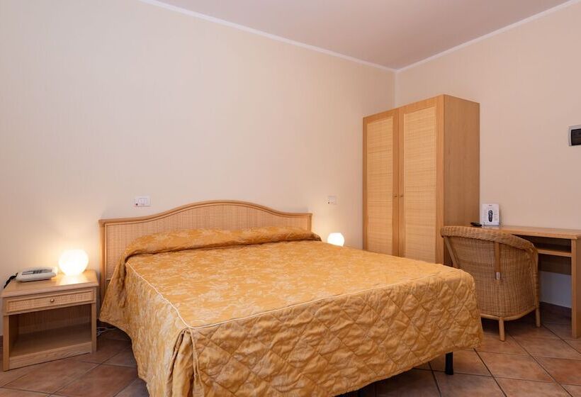 Pokój Standard, Il Ceppo