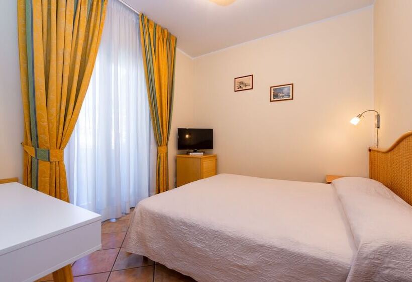Junior Suite, Il Ceppo