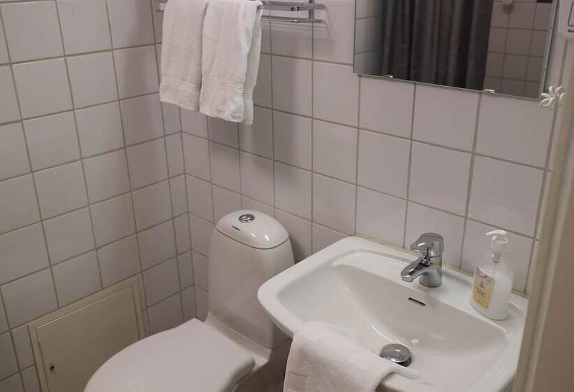 패밀리 룸, L Marieberg