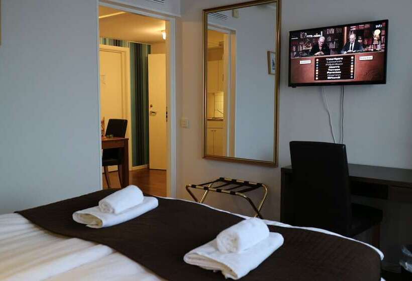 패밀리 룸, L Marieberg