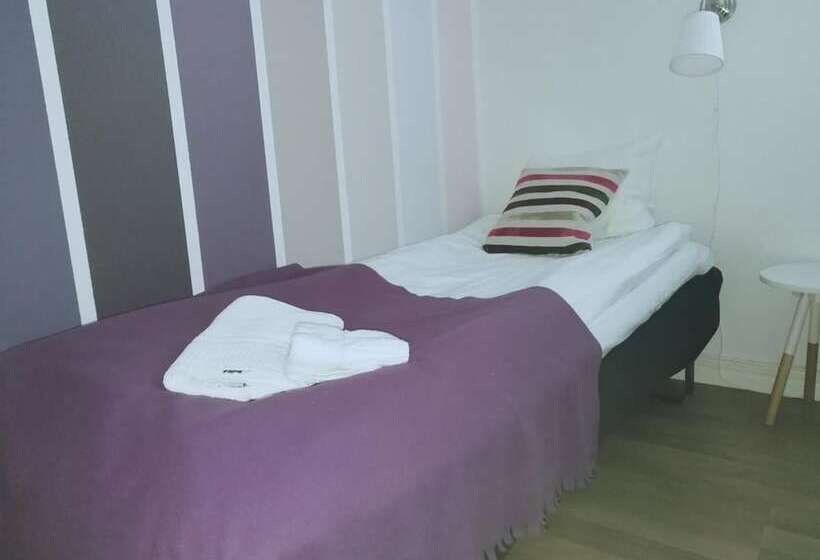 غرفة قياسية فردية, Charlotte / Stella