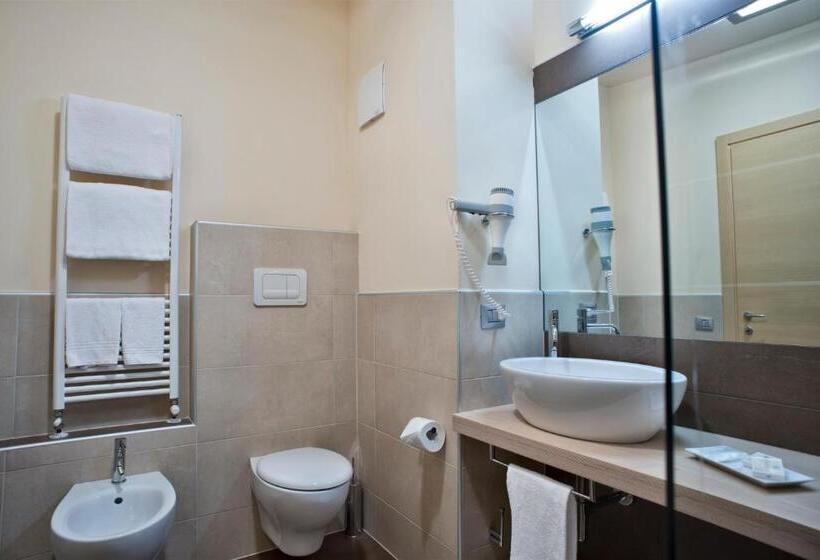 اتاق استاندارد سه نفره, Le Blanc Hotel & Spa