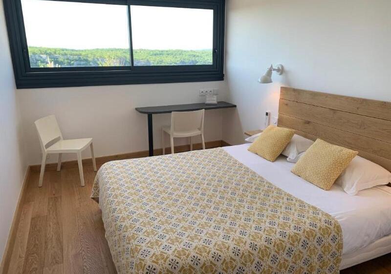 اتاق استاندارد با چشم‌انداز باغ, Logis Hôtels   Le Bellaroc   Hôtel 2 étoiles Et Restaurant