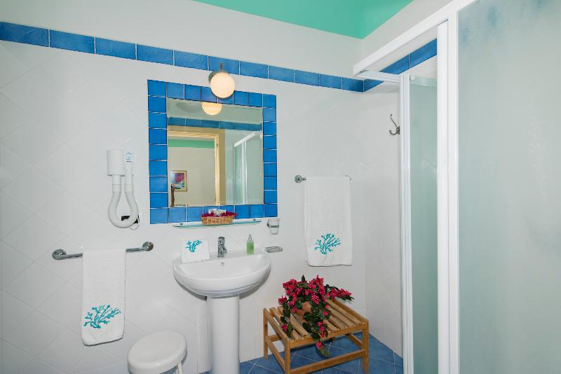 חדר סטנדרט עם נוף, Logis Hôtels Le Bellaroc Hôtel 2 étoiles Et Restaurant