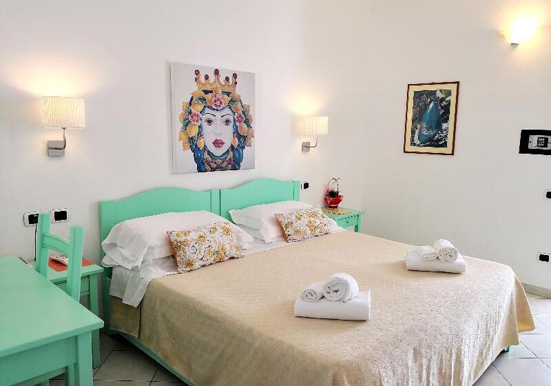 חדר סטנדרט עם נוף, Logis Hôtels Le Bellaroc Hôtel 2 étoiles Et Restaurant