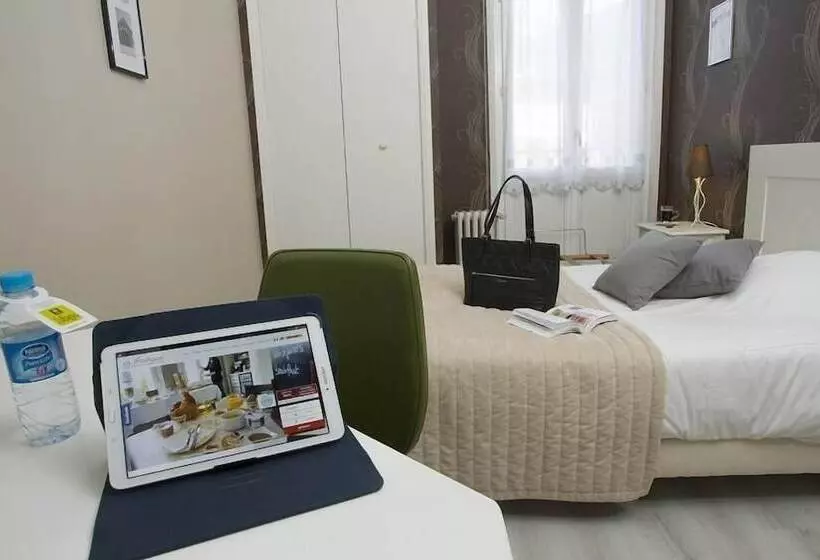 スタンダードシングルルーム, Logis Hotel & Restaurant De La Basilique