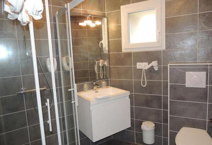 חדר סטנדרט יחיד, Logis Hôtel Restaurant Les Coudercous