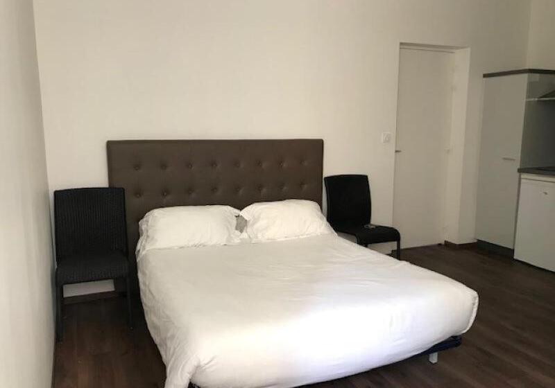 חדר סטנדרט, Logis Hôtel Restaurant Les Coudercous