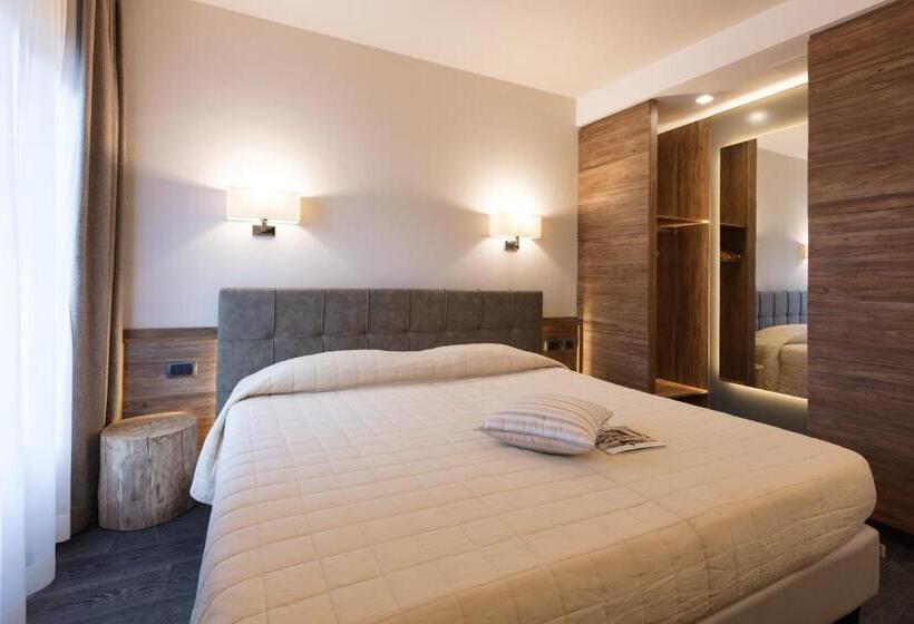 Номер Deluxe, Miramonti Park