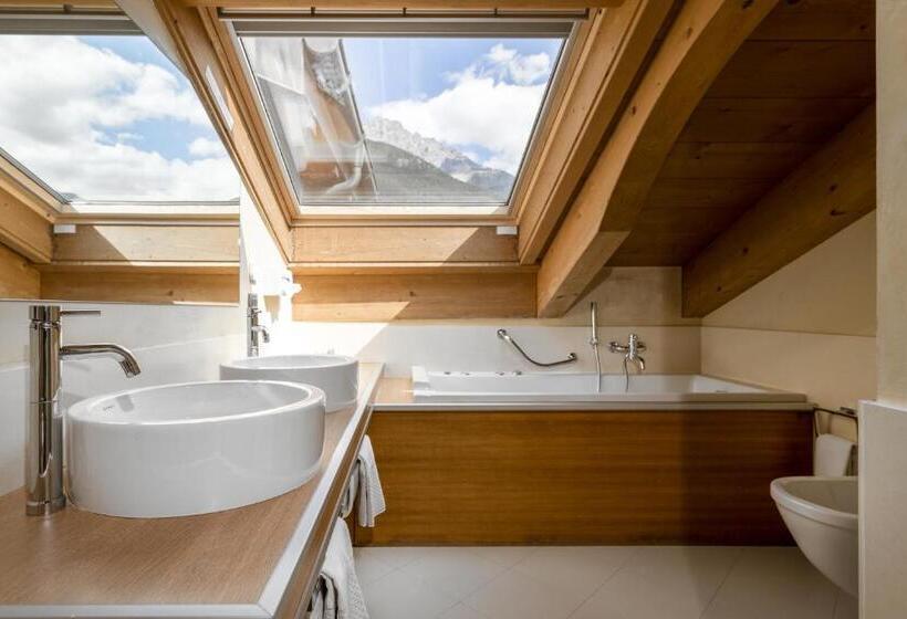 디럭스 트리플 룸, Miramonti Park