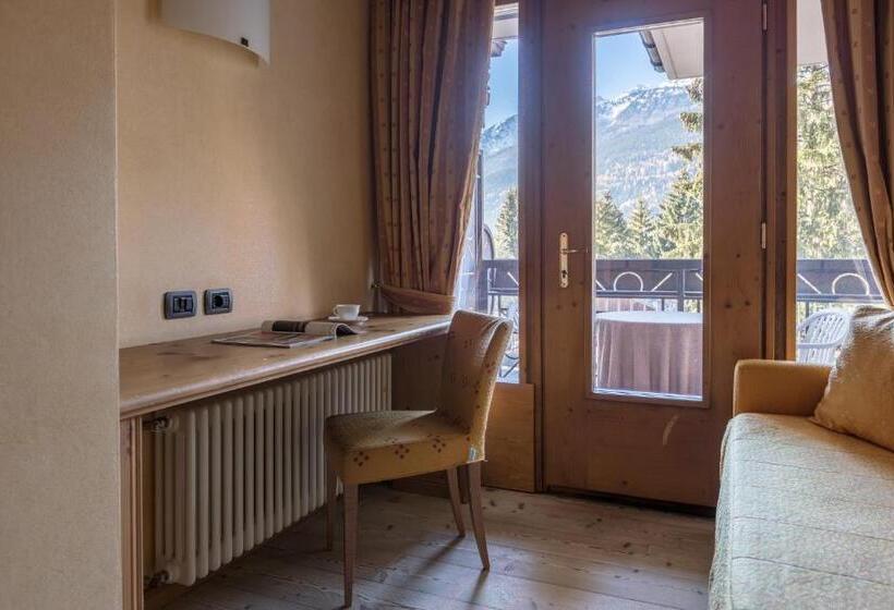 디럭스 트리플 룸, Miramonti Park