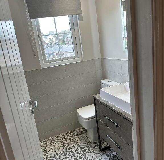 غرفة عائلية, Nithsdale